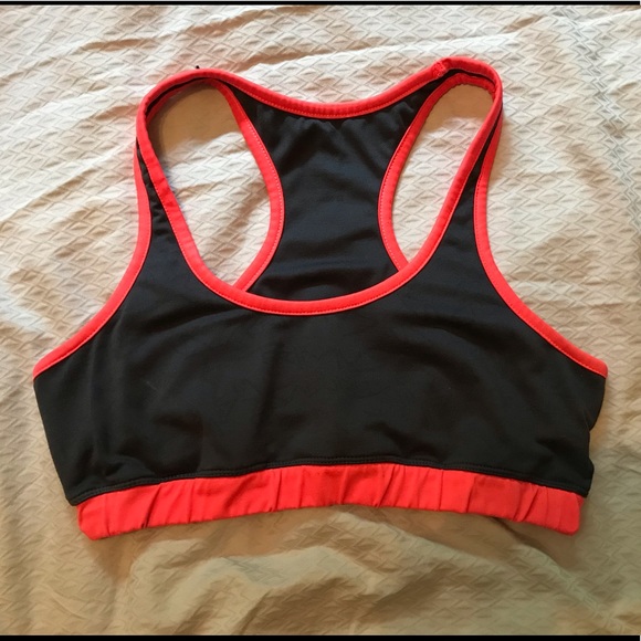 Training sports bra - Picture 1 of 2